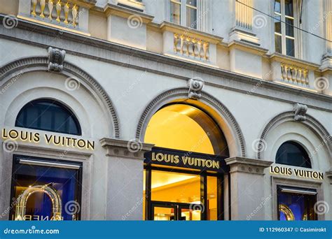 milan louis vuitton outlet